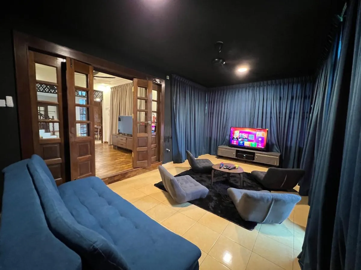 Corner Villa Tmn Daya Near Mount Austin Jb Johor Bahru