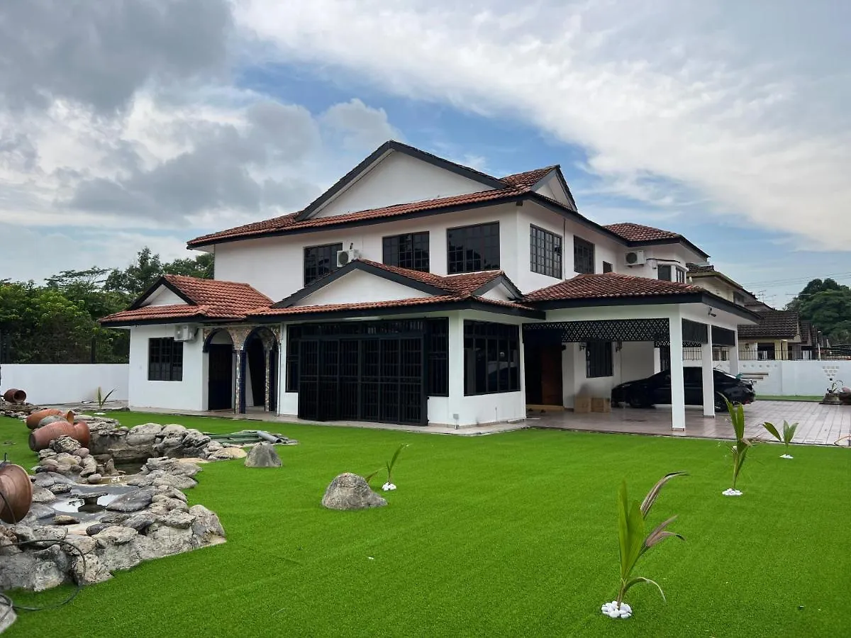 Corner Villa Tmn Daya Near Mount Austin Jb Johor Bahru